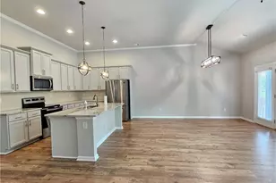 5414 Town Square Way, Flowery Branch, GA 30542 - Photo 6