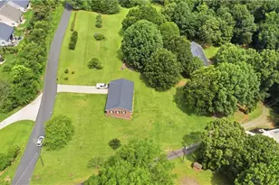 1470 Jackson Dr, Cumming, GA 30040 - Photo 4