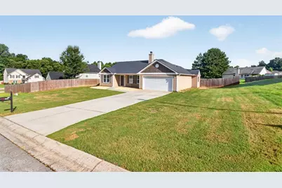 2115 Crown Park Drive, Winder, GA 30680 - Photo 4