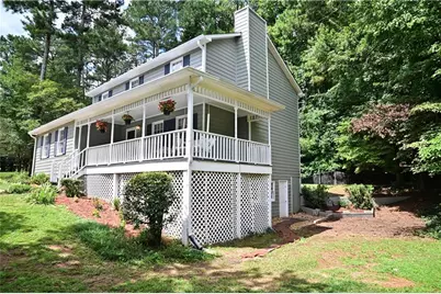 4069 Burnside Lane NW, Lilburn, GA 30047 - Photo 4