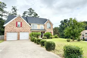 1705 Tuftstown Ct, Snellville, GA 30078 - Photo 2