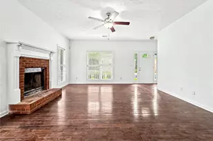 165 Shadetree Ln, Lawrenceville, GA 30044 - Photo 8