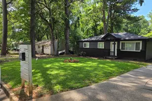 2396 Clarissa Dr NW, Atlanta, GA 30318 - Photo 2