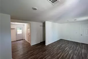 6066 Creekford Dr, Lithonia, GA 30058 - Photo 4