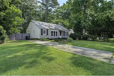 2327 Ben Hill Road, Atlanta, GA 30344 - Photo 2