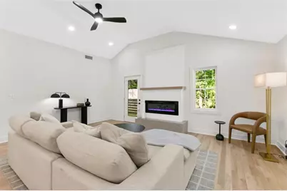 3154 Briarcliff Way, Atlanta, GA 30345 - Photo 4