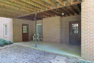 220 Lantern Ridge Ct, Alpharetta, GA 30009 - Photo 14