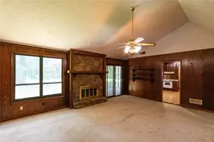 423 Dartmoor Dr NW, Marietta, GA 30064 - Photo 4