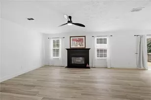 522 Carrington Ct, Canton, GA 30115 - Photo 8
