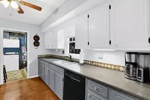 2184 Valley Creek Cir, Snellville, GA 30078 - Photo 16