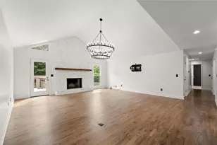 560 Saddle Creek Cir, Roswell, GA 30076 - Photo 6
