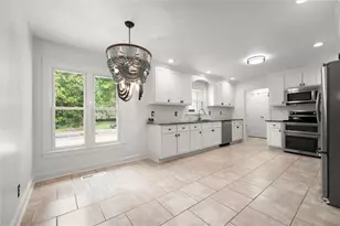 560 Saddle Creek Cir, Roswell, GA 30076 - Photo 18