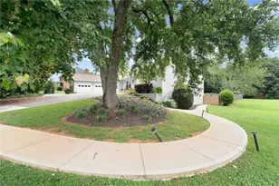 560 Saddle Creek Cir, Roswell, GA 30076 - Photo 82