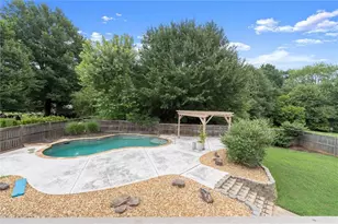 560 Saddle Creek Cir, Roswell, GA 30076 - Photo 68