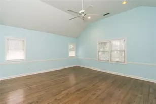 565 River Chase Point, Atlanta, GA 30328 - Photo 18