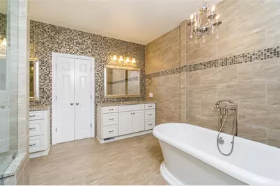 565 River Chase Point, Atlanta, GA 30328 - Photo 12