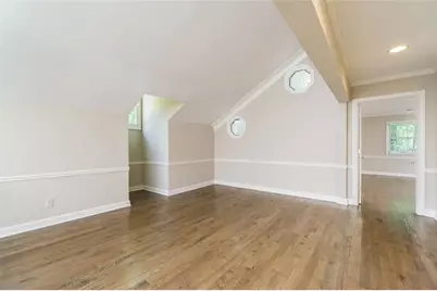 565 River Chase Point, Atlanta, GA 30328 - Photo 14