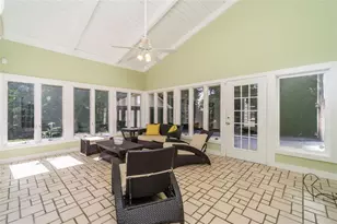 565 River Chase Point, Atlanta, GA 30328 - Photo 10