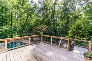 565 River Chase Point, Atlanta, GA 30328 - Photo 22