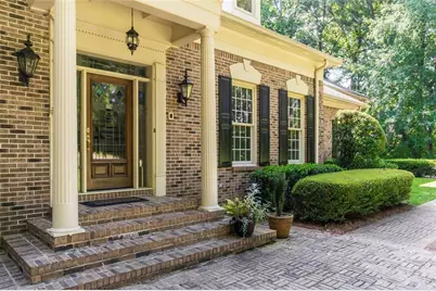 565 River Chase Point, Atlanta, GA 30328 - Photo 2