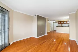 795 Hammond Dr, Atlanta, GA 30328 - Photo 10