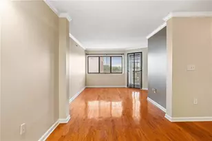 795 Hammond Dr, Atlanta, GA 30328 - Photo 8