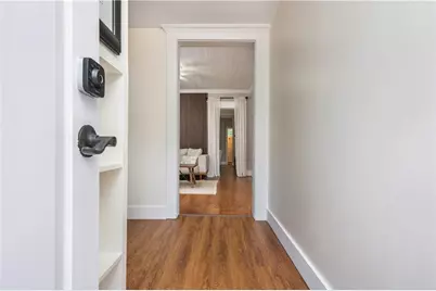 761 Bellemeade Avenue NW, Atlanta, GA 30318 - Photo 10