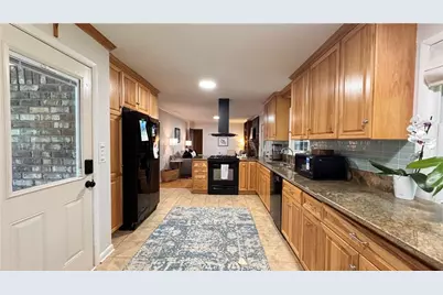 3082 Greenbrook Way NE, Atlanta, GA 30345 - Photo 8
