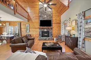 411 Gunite Cir, Ellijay, GA 30540 - Photo 10