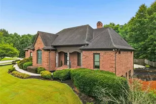 315 Savannah Pl, Loganville, GA 30052 - Photo 4