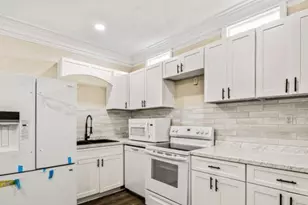 684 S Elizabeth Pl S, Atlanta, GA 30318 - Photo 6