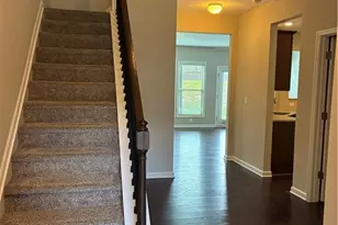 1335 Hampton Oaks Dr, Alpharetta, GA 30004 - Photo 2