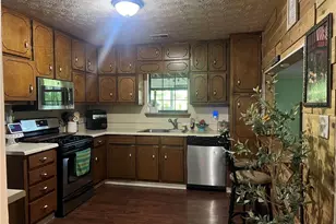 102 Jennifer Ln, McDonough, GA 30253 - Photo 2