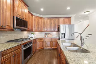 7640 Willoughby Ct, Alpharetta, GA 30005 - Photo 6