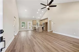 180 Edwards Rd, Clarkesville, GA 30523 - Photo 2