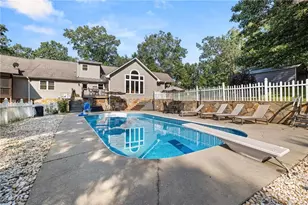 212 Knots Landing Dr, Demorest, GA 30535 - Photo 2