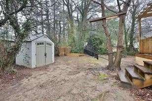 647 Alfred Rd NW, Atlanta, GA 30331 - Photo 20