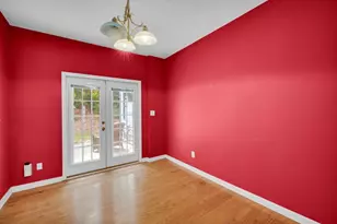 928 Tree Creek Blvd, Lawrenceville, GA 30043 - Photo 12