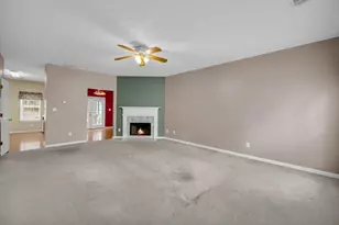 928 Tree Creek Blvd, Lawrenceville, GA 30043 - Photo 4
