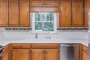 5747 Starboard Ct, Buford, GA 30518 - Photo 22