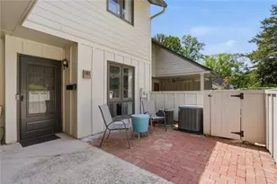 2540 Cedar Canyon Dr, Marietta, GA 30067 - Photo 4