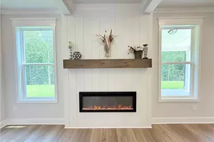 5527 Tullis Dr, Gainesville, GA 30507 - Photo 14