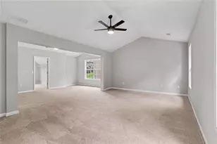 3747 Valley Bluff Ln, Snellville, GA 30039 - Photo 20