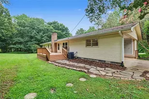 345 Hickory Hills Dr, Jefferson, GA 30549 - Photo 18
