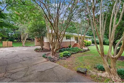 345 Hickory Hills Drive, Jefferson, GA 30549 - Photo 16