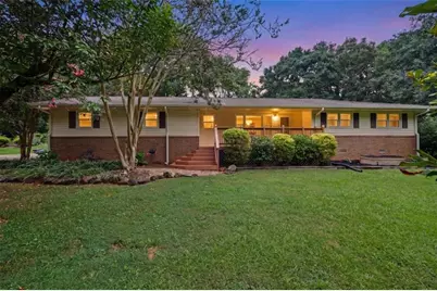 345 Hickory Hills Drive, Jefferson, GA 30549 - Photo 2