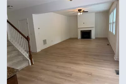 325 Cranbrooke Circle, Suwanee, GA 30024 - Photo 8