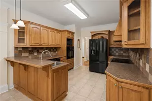1031 Riverside Rd, Buford, GA 30518 - Photo 12