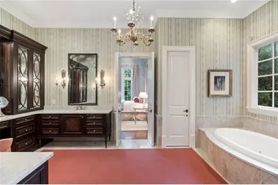 675 W Paces Ferry, #4 Road NW, Atlanta, GA 30327 - Photo 34