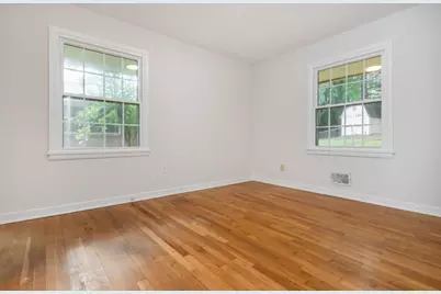1780 N Holly Lane NE, Atlanta, GA 30329 - Photo 24